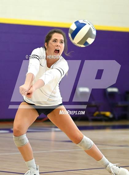 Thumbnail 1 in Vista Murrieta vs. Cathedral Catholic (Durango Fall Classic) photogallery.