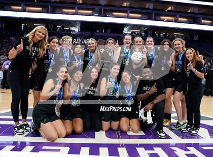 Thumbnail 1 in San Joaquin Memorial vs. Sage Hill (CIF State Division II Final) photogallery.