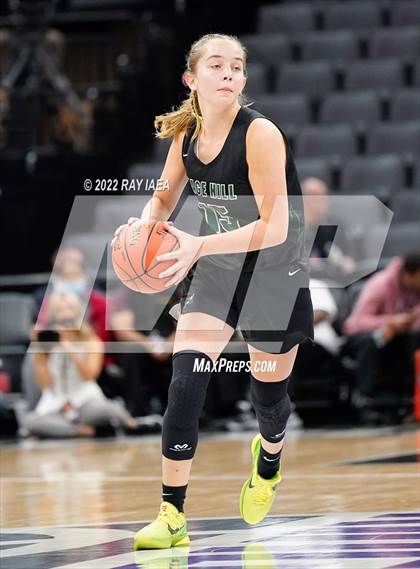 Thumbnail 2 in San Joaquin Memorial vs. Sage Hill (CIF State Division II Final) photogallery.