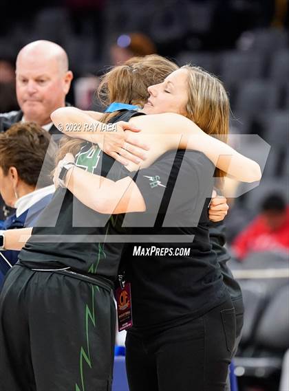 Thumbnail 3 in San Joaquin Memorial vs. Sage Hill (CIF State Division II Final) photogallery.