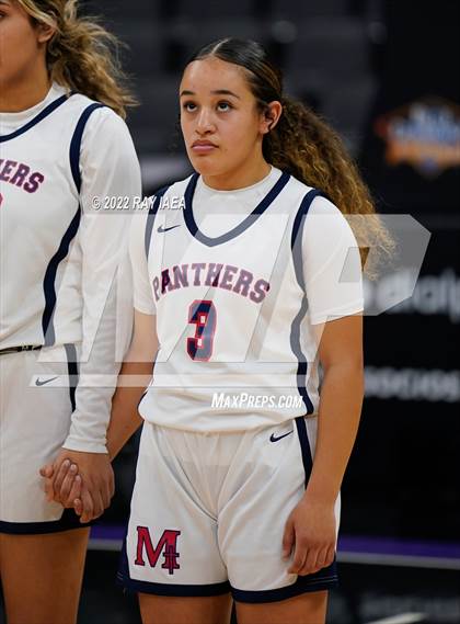 Thumbnail 3 in San Joaquin Memorial vs. Sage Hill (CIF State Division II Final) photogallery.