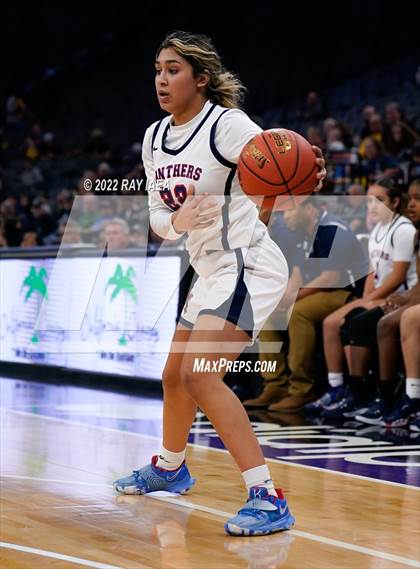 Thumbnail 2 in San Joaquin Memorial vs. Sage Hill (CIF State Division II Final) photogallery.