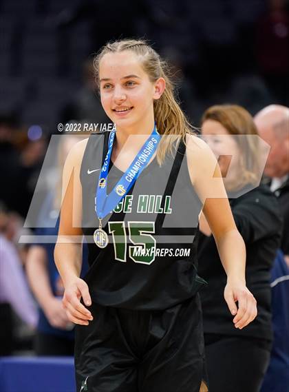 Thumbnail 2 in San Joaquin Memorial vs. Sage Hill (CIF State Division II Final) photogallery.