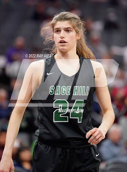 Thumbnail 1 in San Joaquin Memorial vs. Sage Hill (CIF State Division II Final) photogallery.