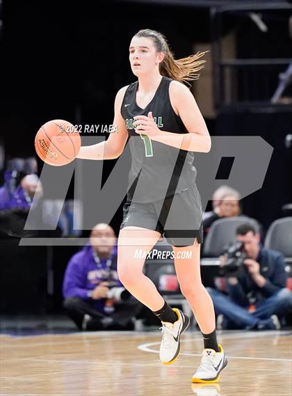 Thumbnail 2 in San Joaquin Memorial vs. Sage Hill (CIF State Division II Final) photogallery.