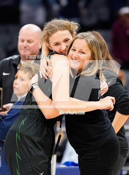 Thumbnail 1 in San Joaquin Memorial vs. Sage Hill (CIF State Division II Final) photogallery.