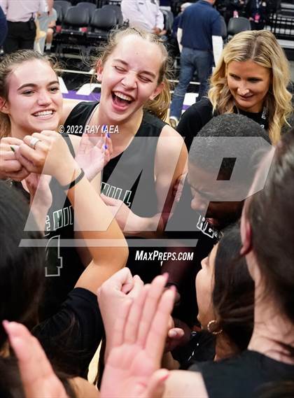 Thumbnail 1 in San Joaquin Memorial vs. Sage Hill (CIF State Division II Final) photogallery.