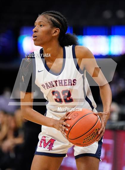 Thumbnail 1 in San Joaquin Memorial vs. Sage Hill (CIF State Division II Final) photogallery.