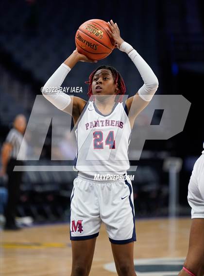 Thumbnail 1 in San Joaquin Memorial vs. Sage Hill (CIF State Division II Final) photogallery.