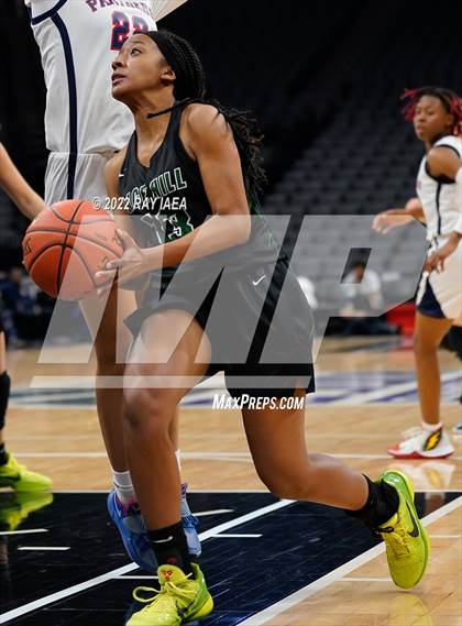Thumbnail 1 in San Joaquin Memorial vs. Sage Hill (CIF State Division II Final) photogallery.