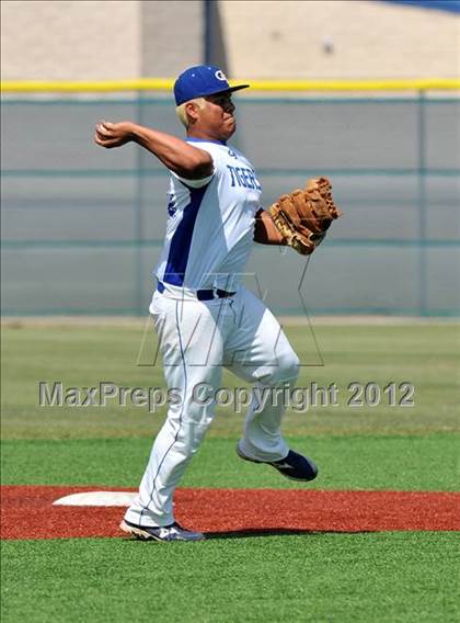 Thumbnail 2 in Gunter vs. Ponder (UIL 2A Region 2 Quarterfinal Playoff) photogallery.