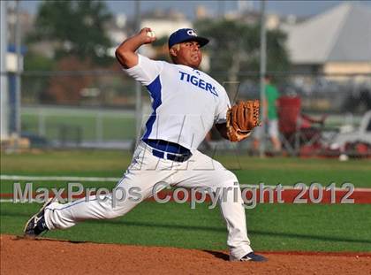 Thumbnail 3 in Gunter vs. Ponder (UIL 2A Region 2 Quarterfinal Playoff) photogallery.