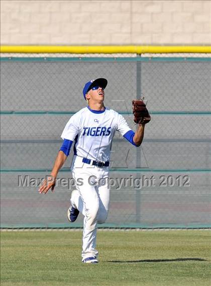 Thumbnail 2 in Gunter vs. Ponder (UIL 2A Region 2 Quarterfinal Playoff) photogallery.