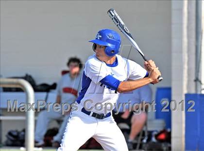 Thumbnail 2 in Gunter vs. Ponder (UIL 2A Region 2 Quarterfinal Playoff) photogallery.
