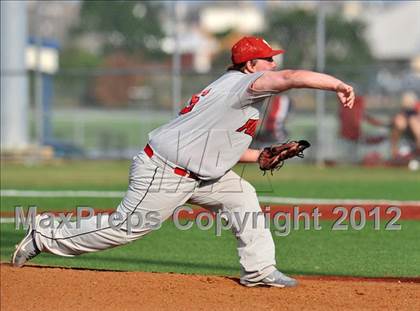 Thumbnail 2 in Gunter vs. Ponder (UIL 2A Region 2 Quarterfinal Playoff) photogallery.