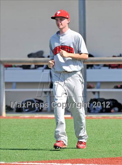 Thumbnail 2 in Gunter vs. Ponder (UIL 2A Region 2 Quarterfinal Playoff) photogallery.