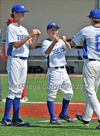 Thumbnail 1 in Gunter vs. Ponder (UIL 2A Region 2 Quarterfinal Playoff) photogallery.