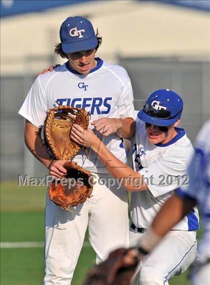 Thumbnail 2 in Gunter vs. Ponder (UIL 2A Region 2 Quarterfinal Playoff) photogallery.