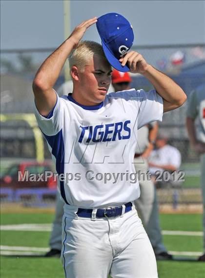 Thumbnail 2 in Gunter vs. Ponder (UIL 2A Region 2 Quarterfinal Playoff) photogallery.