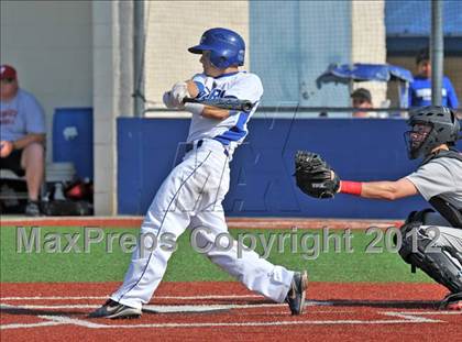 Thumbnail 3 in Gunter vs. Ponder (UIL 2A Region 2 Quarterfinal Playoff) photogallery.