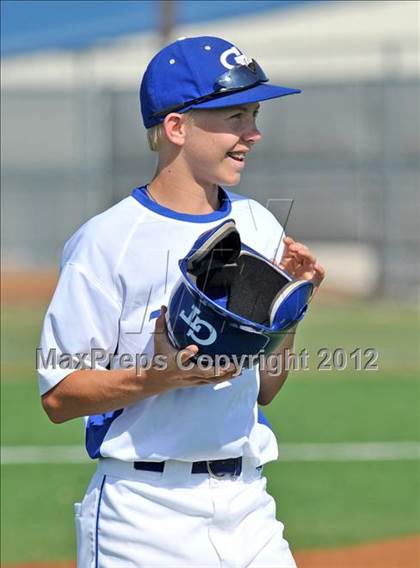 Thumbnail 2 in Gunter vs. Ponder (UIL 2A Region 2 Quarterfinal Playoff) photogallery.