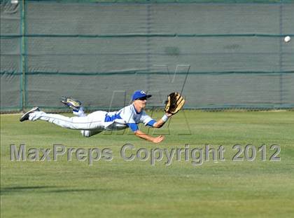 Thumbnail 1 in Gunter vs. Ponder (UIL 2A Region 2 Quarterfinal Playoff) photogallery.