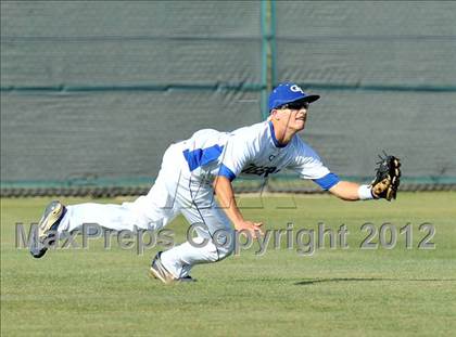 Thumbnail 3 in Gunter vs. Ponder (UIL 2A Region 2 Quarterfinal Playoff) photogallery.