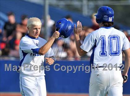 Thumbnail 3 in Gunter vs. Ponder (UIL 2A Region 2 Quarterfinal Playoff) photogallery.