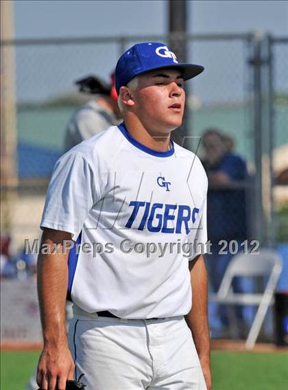 Thumbnail 1 in Gunter vs. Ponder (UIL 2A Region 2 Quarterfinal Playoff) photogallery.