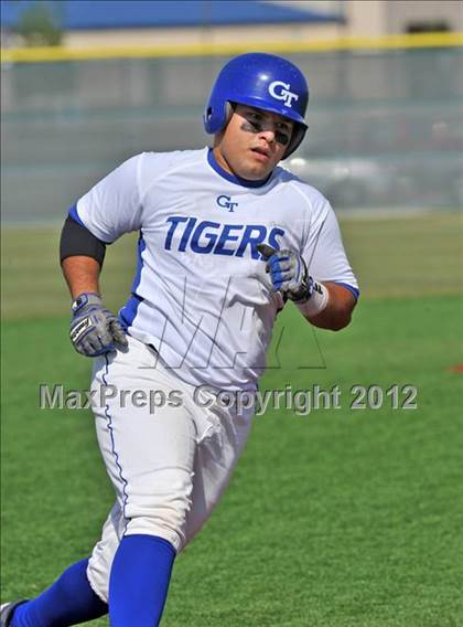 Thumbnail 2 in Gunter vs. Ponder (UIL 2A Region 2 Quarterfinal Playoff) photogallery.