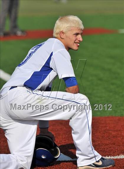 Thumbnail 2 in Gunter vs. Ponder (UIL 2A Region 2 Quarterfinal Playoff) photogallery.