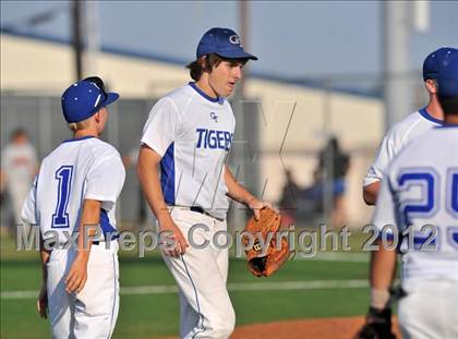 Thumbnail 3 in Gunter vs. Ponder (UIL 2A Region 2 Quarterfinal Playoff) photogallery.