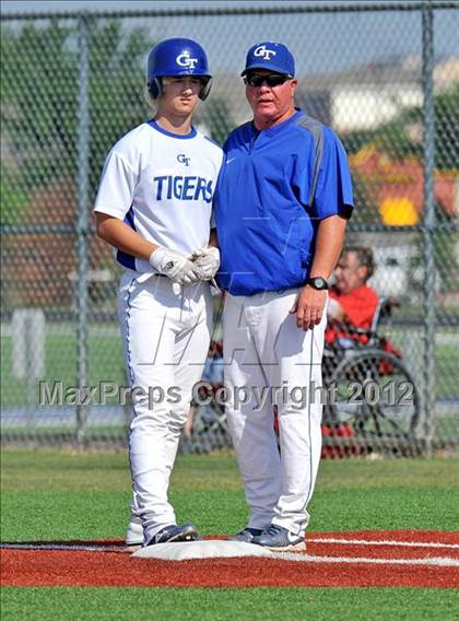 Thumbnail 1 in Gunter vs. Ponder (UIL 2A Region 2 Quarterfinal Playoff) photogallery.