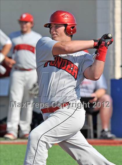 Thumbnail 1 in Gunter vs. Ponder (UIL 2A Region 2 Quarterfinal Playoff) photogallery.