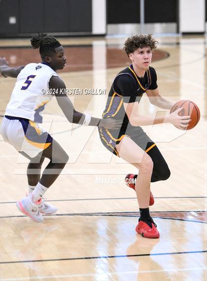 Thumbnail 2 in Granbury vs. Everman (UIL Basketball 5A Bi-District) photogallery.