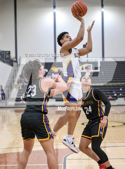 Thumbnail 2 in Granbury vs. Everman (UIL Basketball 5A Bi-District) photogallery.