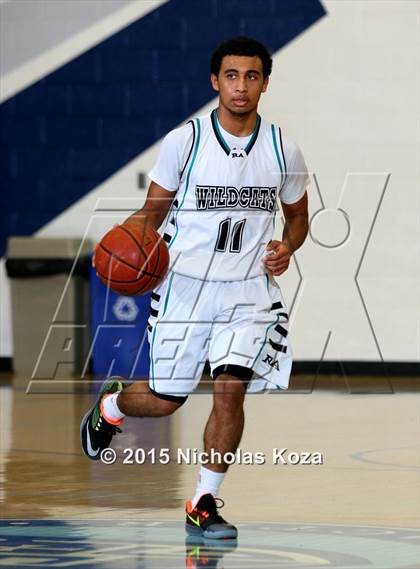 Thumbnail 2 in Renaissance Academy vs. Coronado photogallery.