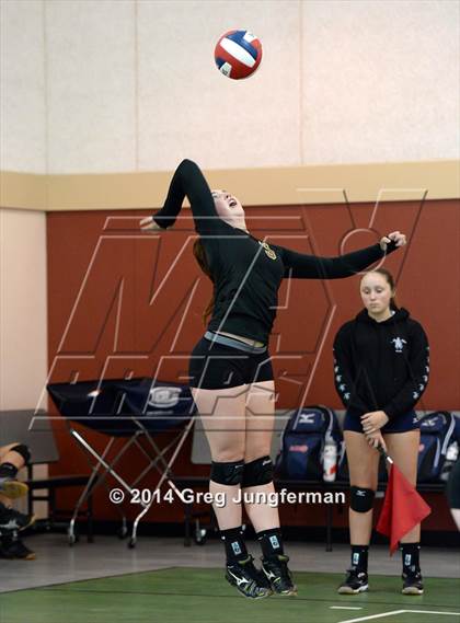 Thumbnail 3 in San Marin vs. Drake (Greg Paganini Invitational) photogallery.