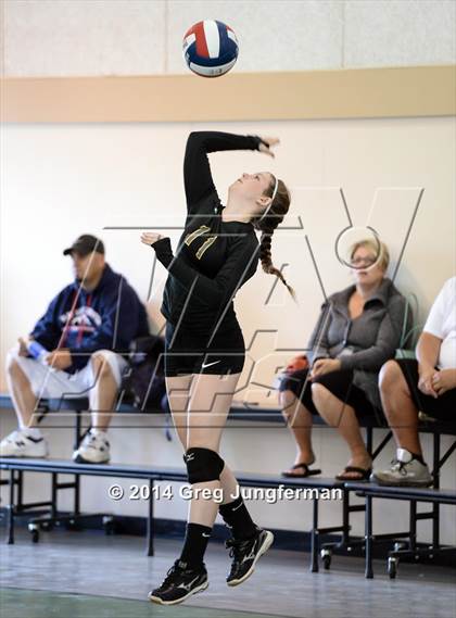 Thumbnail 3 in San Marin vs. Drake (Greg Paganini Invitational) photogallery.