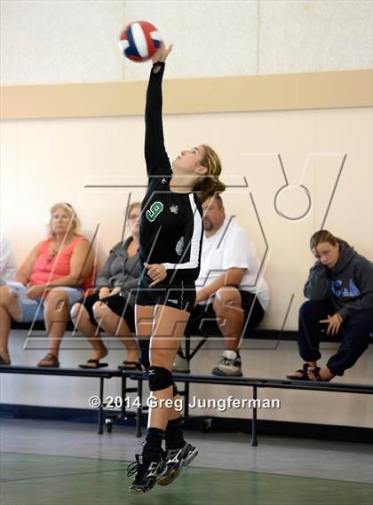 Thumbnail 2 in San Marin vs. Drake (Greg Paganini Invitational) photogallery.
