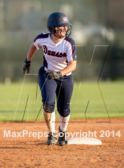Thumbnail 1 in Barbers Hill vs. Dawson (UIL 4A Region 3 Regional Playoff) photogallery.