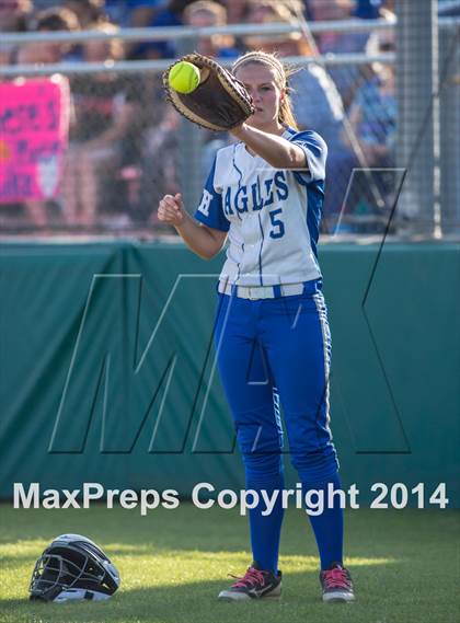 Thumbnail 2 in Barbers Hill vs. Dawson (UIL 4A Region 3 Regional Playoff) photogallery.