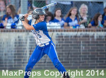 Thumbnail 2 in Barbers Hill vs. Dawson (UIL 4A Region 3 Regional Playoff) photogallery.