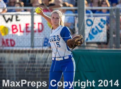 Thumbnail 1 in Barbers Hill vs. Dawson (UIL 4A Region 3 Regional Playoff) photogallery.