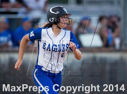 Thumbnail 2 in Barbers Hill vs. Dawson (UIL 4A Region 3 Regional Playoff) photogallery.