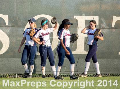Thumbnail 2 in Barbers Hill vs. Dawson (UIL 4A Region 3 Regional Playoff) photogallery.