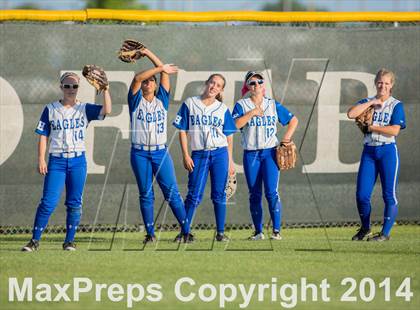 Thumbnail 1 in Barbers Hill vs. Dawson (UIL 4A Region 3 Regional Playoff) photogallery.