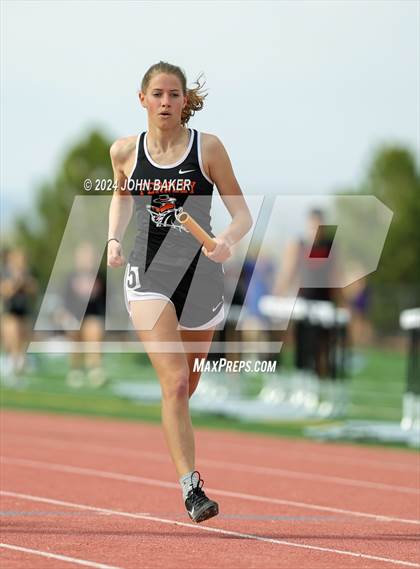 Thumbnail 2 in Fernley Invitational (4X200M Relay) photogallery.