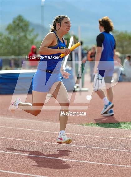 Thumbnail 1 in Fernley Invitational (4X200M Relay) photogallery.