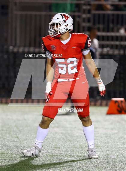 Thumbnail 3 in St. Genevieve vs. Harvard-Westlake photogallery.